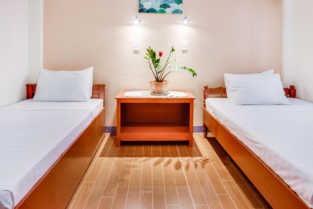 Cawit Resort And Cafe Esperanza Ngoại thất bức ảnh